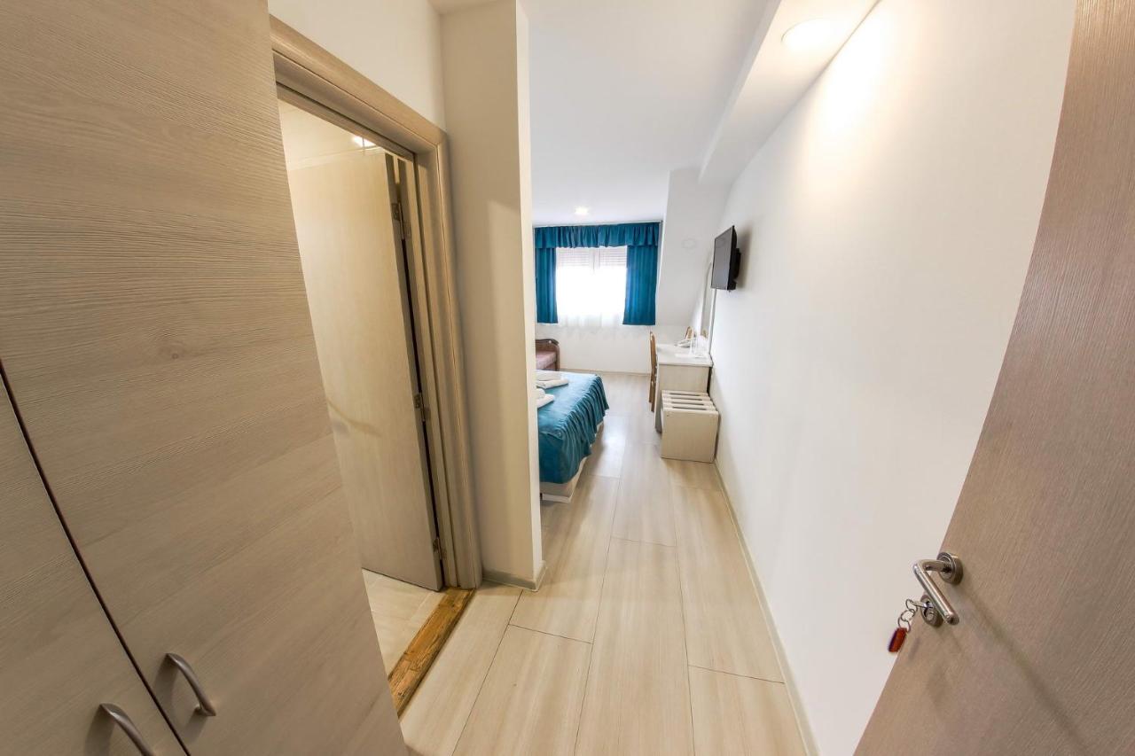 Hotel Ravni Gaj Knic Luaran gambar