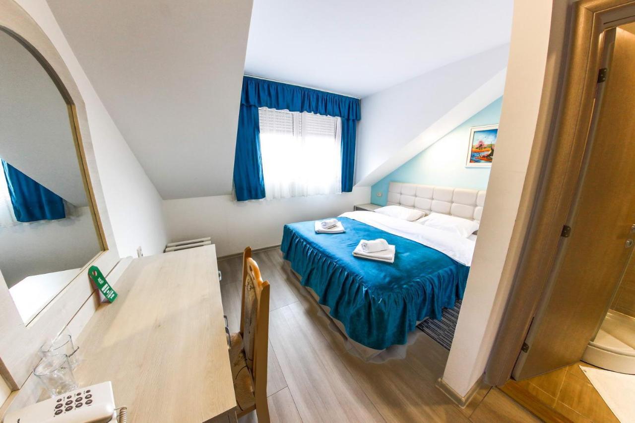 Hotel Ravni Gaj Knic Luaran gambar